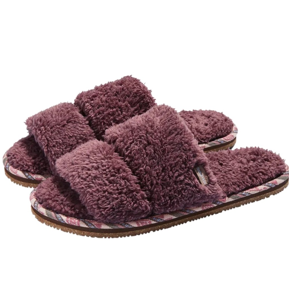 Feelgoodz Women's Equinox Sherpa Slippers‎ NWT Size 10-11